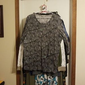 fancy blingy dress shirt😷buy 3 get 1 free😷